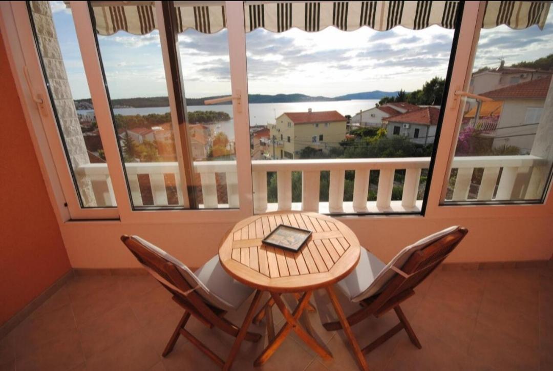 Seaview Luxury Apartment "Lucy" With Terrace & Vintage Summer Kitchen Traù Esterno foto